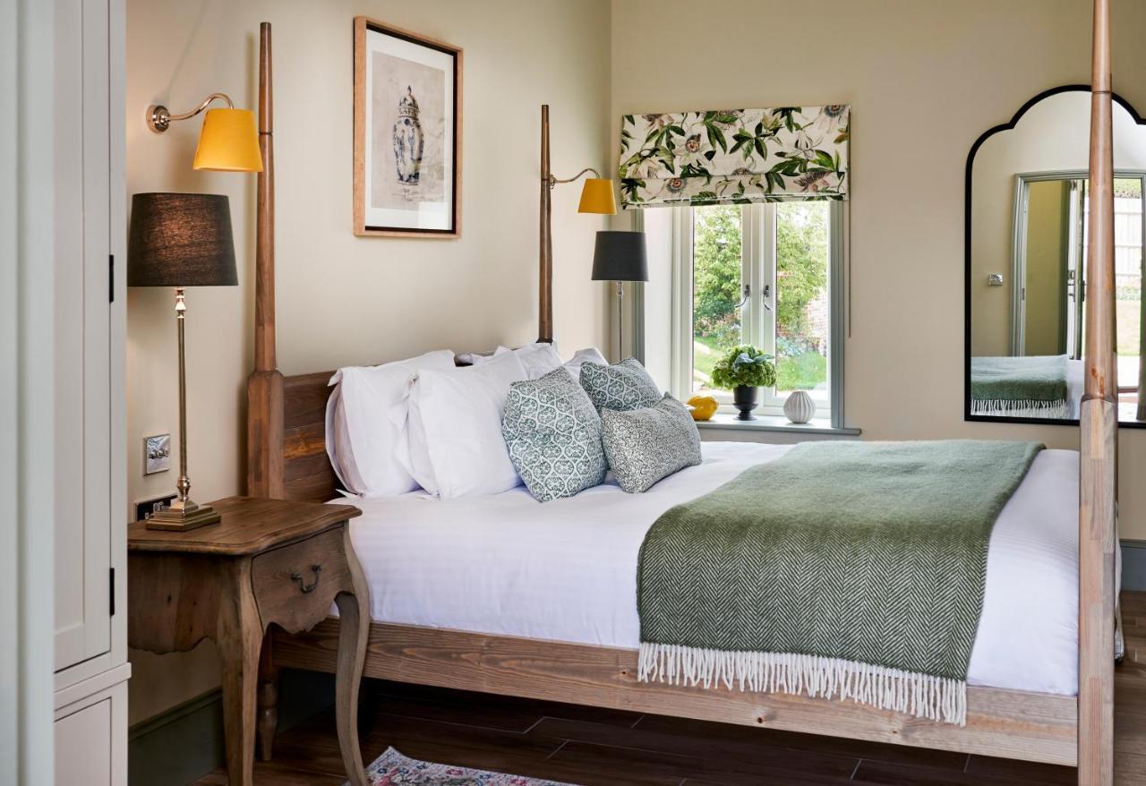 The Montagu Arms Hotel Beaulieu Eksteriør billede