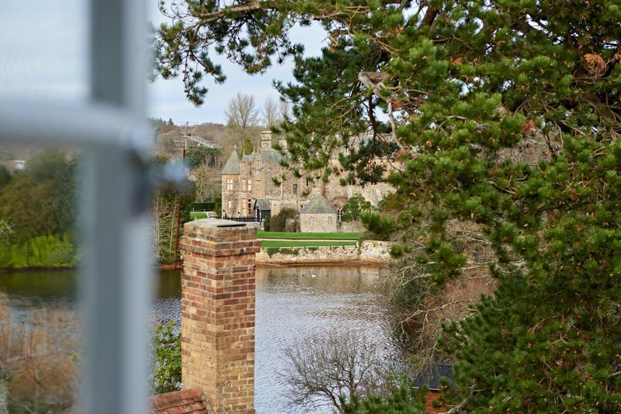 The Montagu Arms Hotel Beaulieu Eksteriør billede